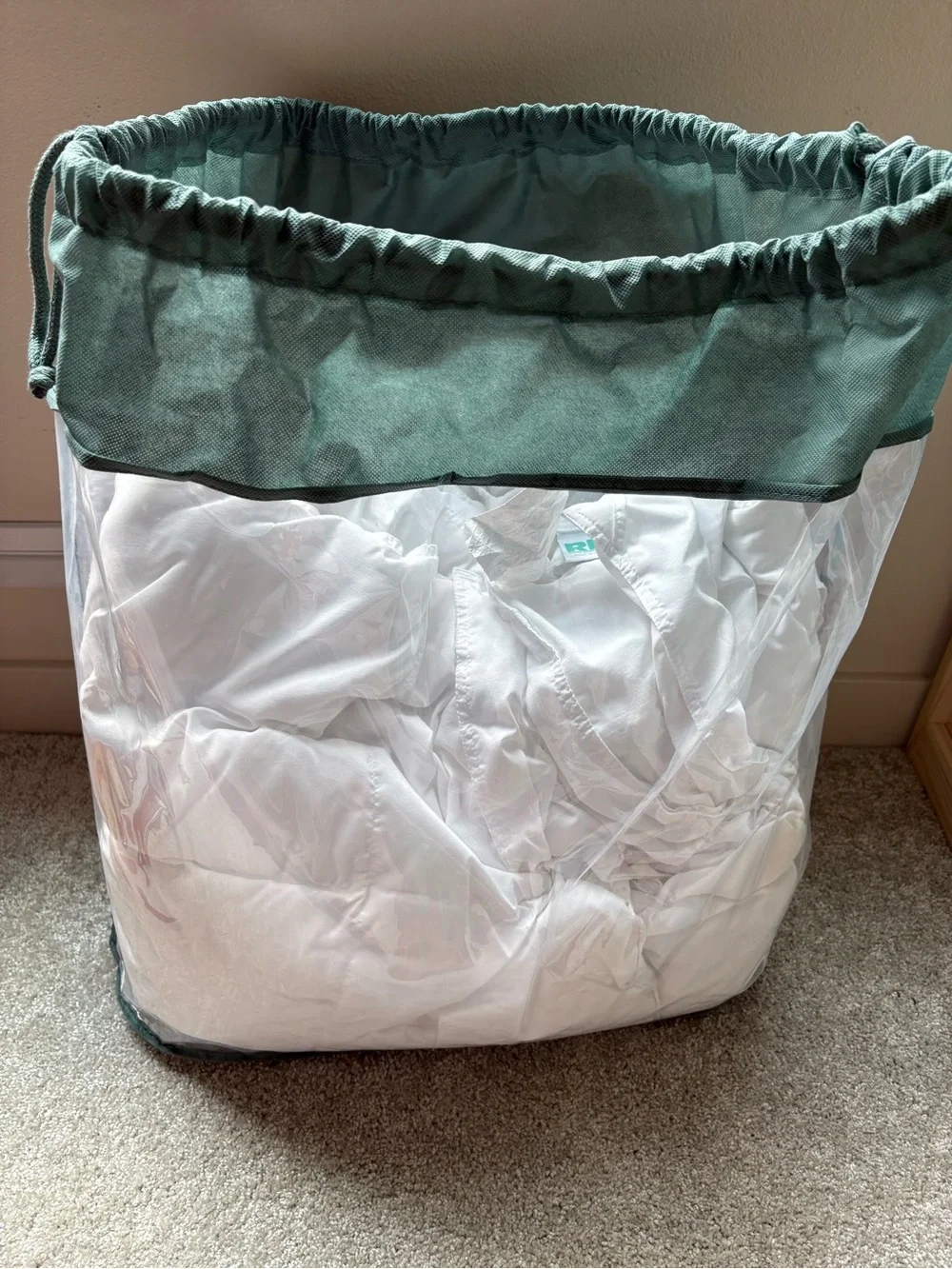 White Duvet Full/Queen w/Storage Bag